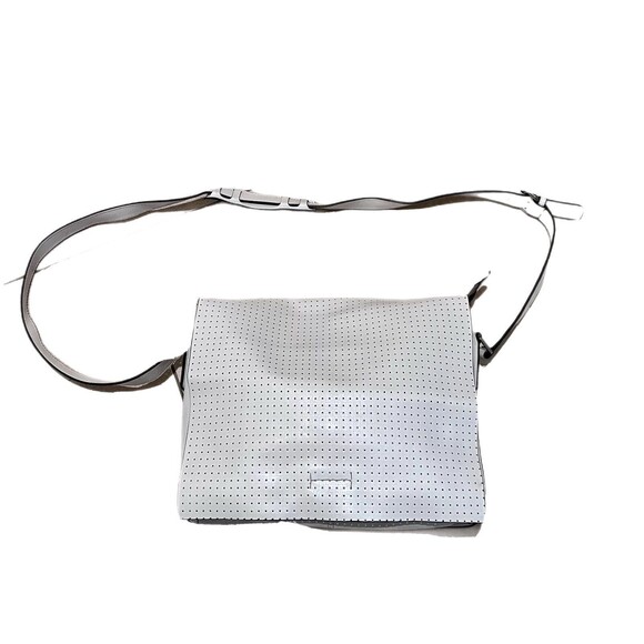BCBG Maxazria Perforated White Leather Messenger Bag W/Pockets Adjustable Strap - Picture 1 of 12